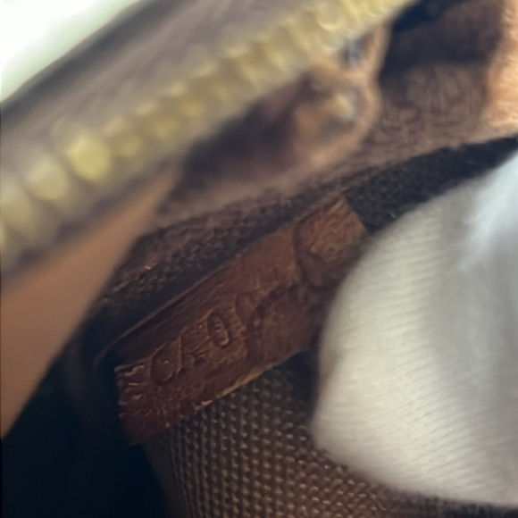 Louis Vuitton Pouch Bag Pochette Monogram - Picture 10 of 16